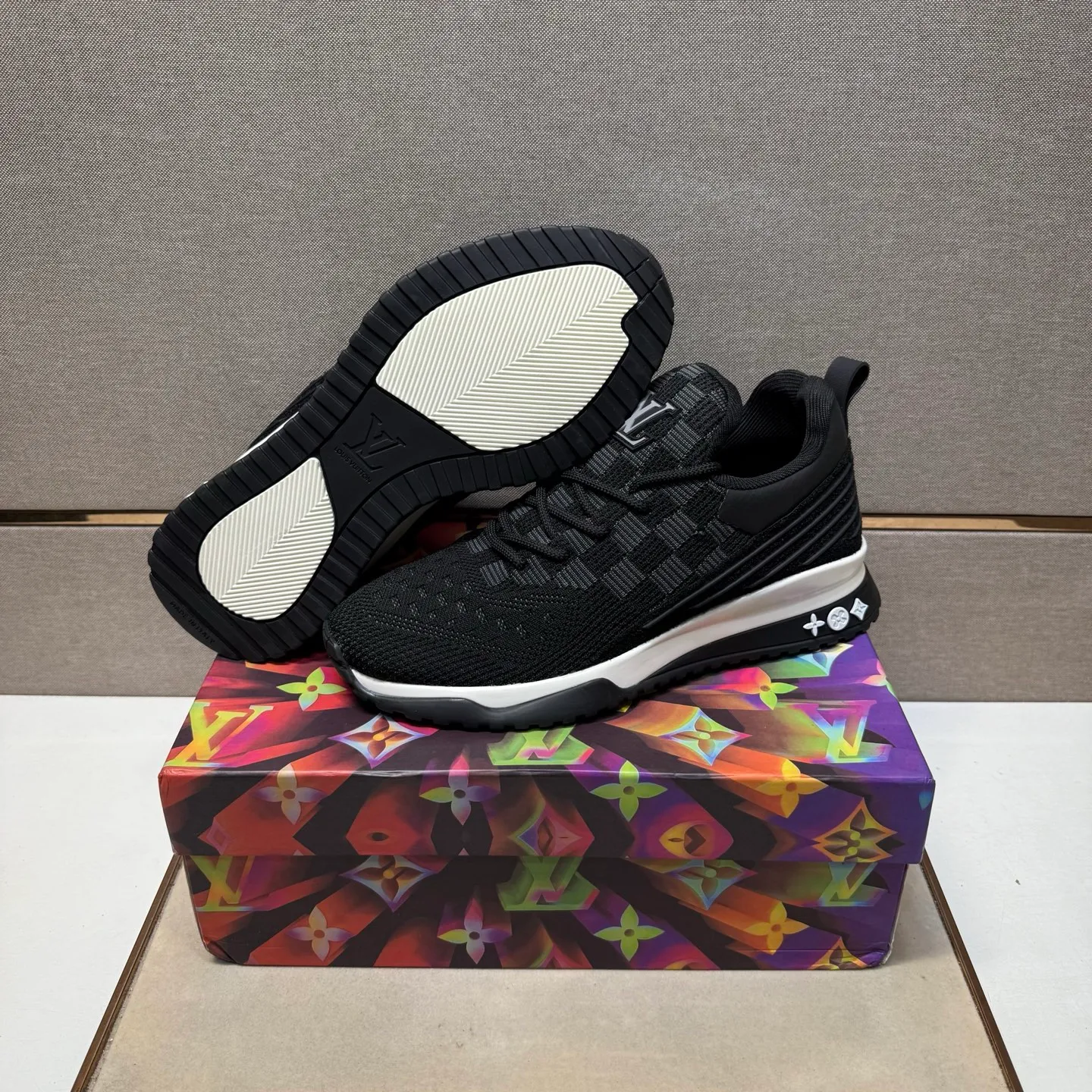 ⬛️Men's shoes 💰p480 [LV～] Men's casual shoes 2025z cabinet sales simultaneously 🔶Size: 38-44 #️⃣ 🔷7 colors🔜The upper is made of multi-material splicing➕Mesh lining, comfortable and breathable, sole: original comfortable and wear-resistant outsole, ⚠️real thing📱photographed🎬real thing is better📢📢📢